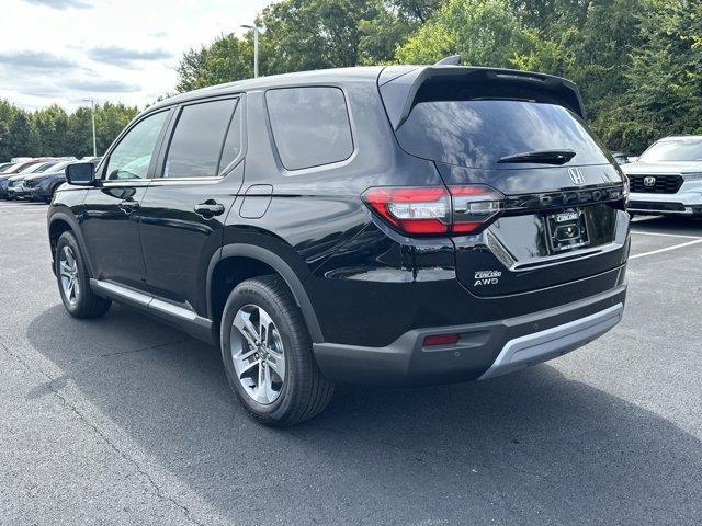 new 2025 Honda Pilot car, priced at $45,695