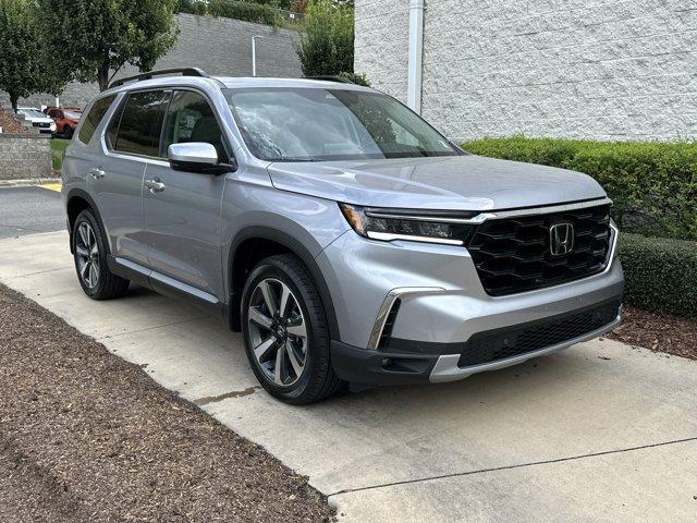 new 2025 Honda Pilot car, priced at $46,995