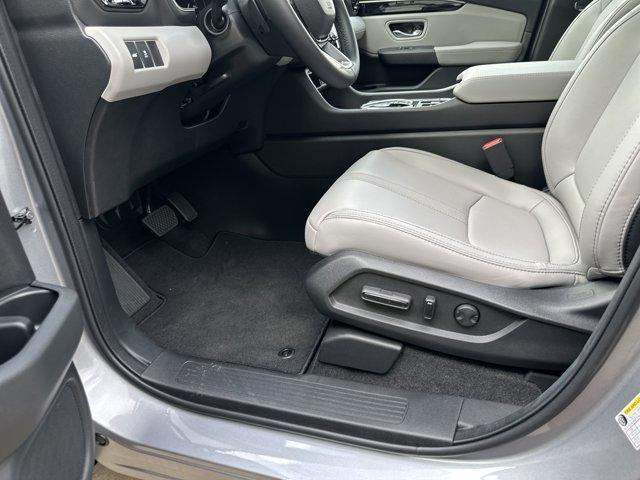 new 2025 Honda Pilot car, priced at $46,995
