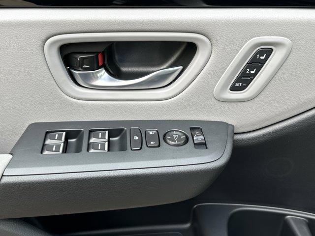 new 2025 Honda Pilot car, priced at $46,995
