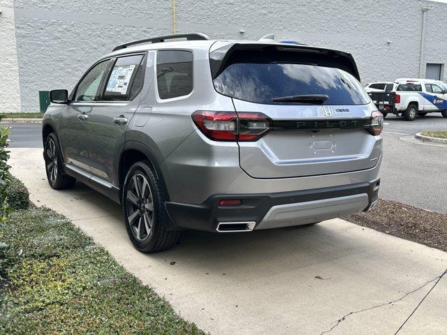 new 2025 Honda Pilot car, priced at $46,995