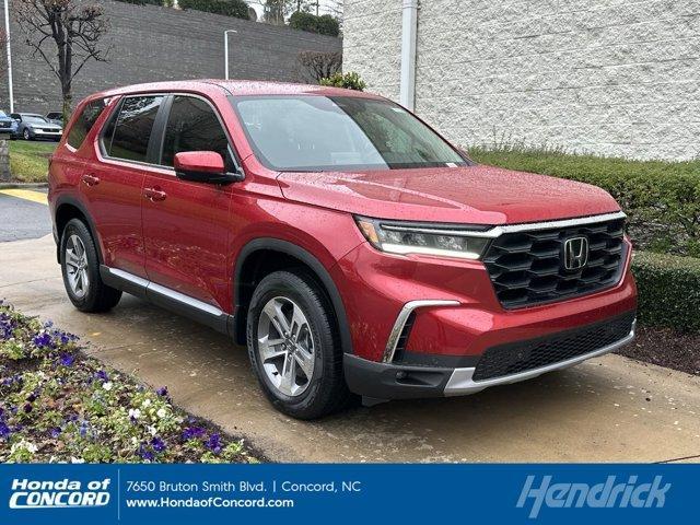 new 2025 Honda Pilot car, priced at $45,080