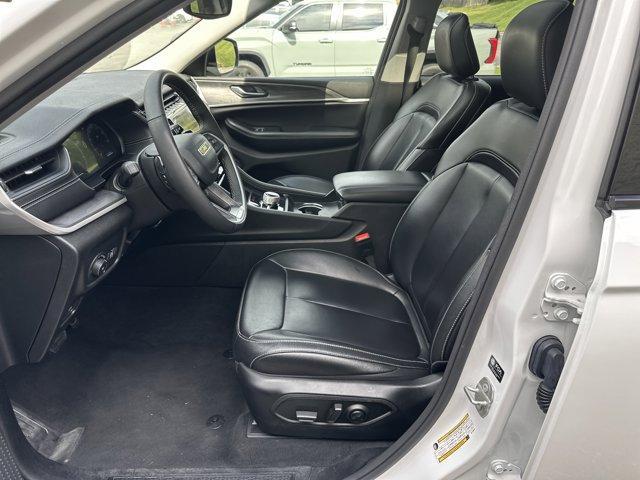 used 2024 Jeep Grand Cherokee car, priced at $32,182