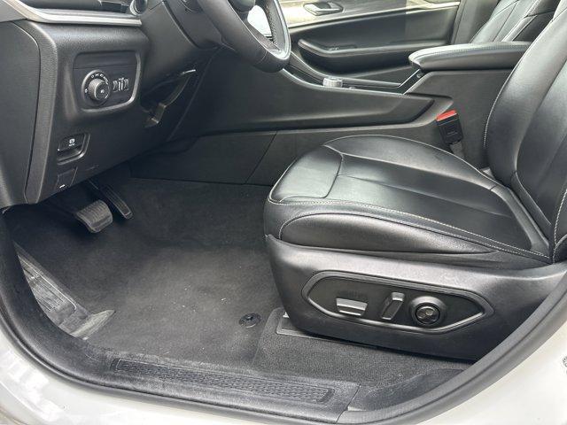 used 2024 Jeep Grand Cherokee car, priced at $32,182