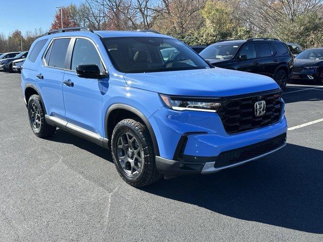 new 2025 Honda Pilot car, priced at $50,730