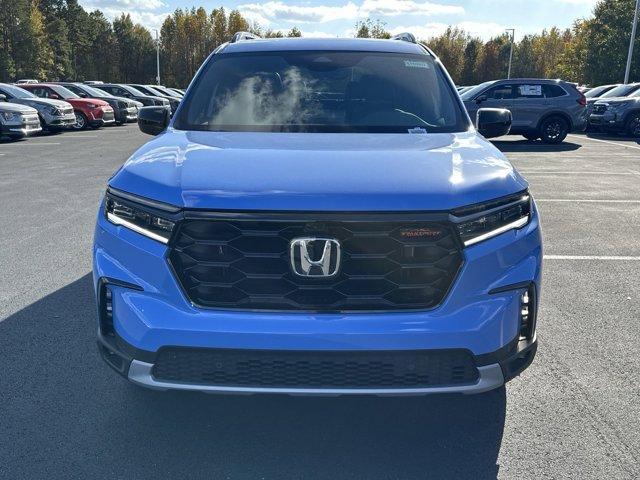 new 2025 Honda Pilot car, priced at $50,555