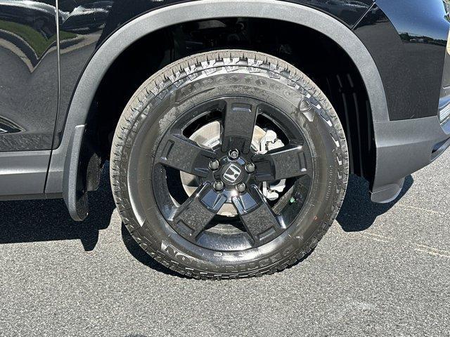 new 2025 Honda Ridgeline car, priced at $48,200