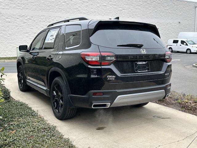 new 2025 Honda Pilot car, priced at $52,195