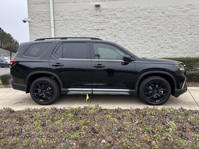 new 2025 Honda Pilot car, priced at $52,195