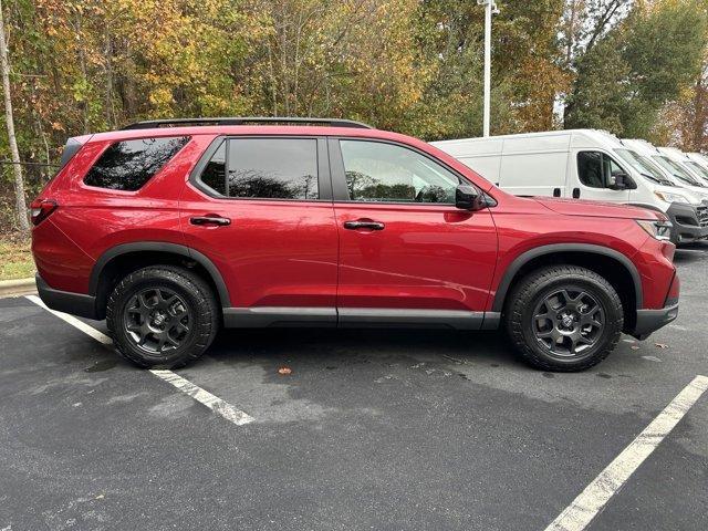 new 2025 Honda Pilot car, priced at $50,250