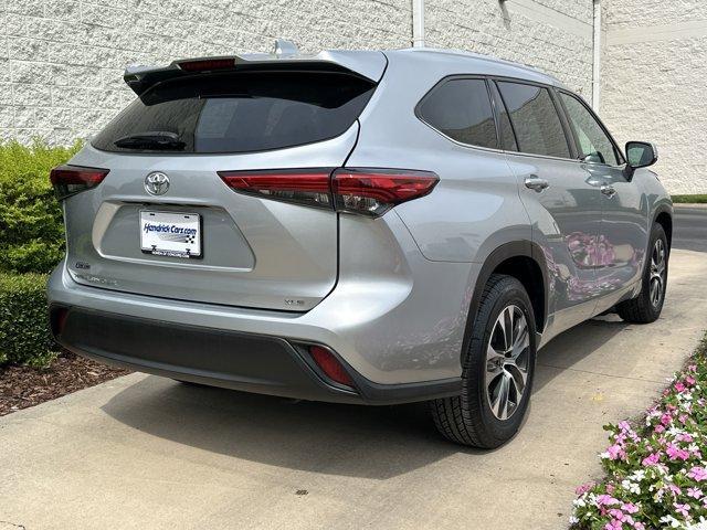 used 2020 Toyota Highlander car, priced at $28,282