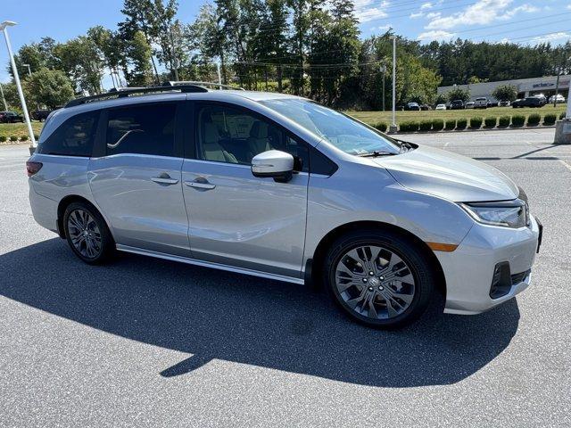 new 2025 Honda Odyssey car, priced at $47,005