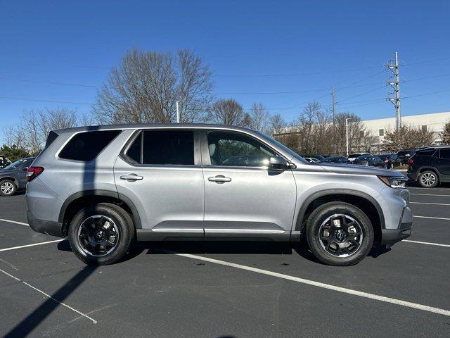 new 2025 Honda Pilot car, priced at $45,795