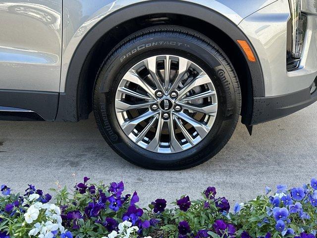 used 2024 Cadillac XT4 car, priced at $31,982