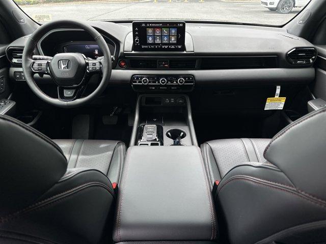 new 2025 Honda Pilot car, priced at $55,030