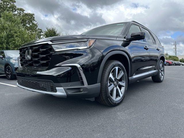 new 2025 Honda Pilot car, priced at $53,175