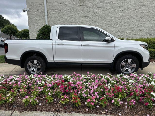 used 2025 Honda Ridgeline car, priced at $41,281