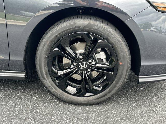 new 2025 Honda Accord car, priced at $30,960
