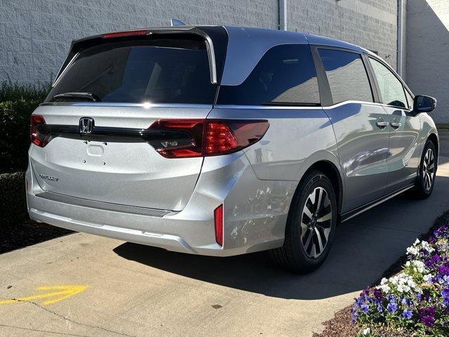 new 2026 Honda Odyssey car, priced at $42,090