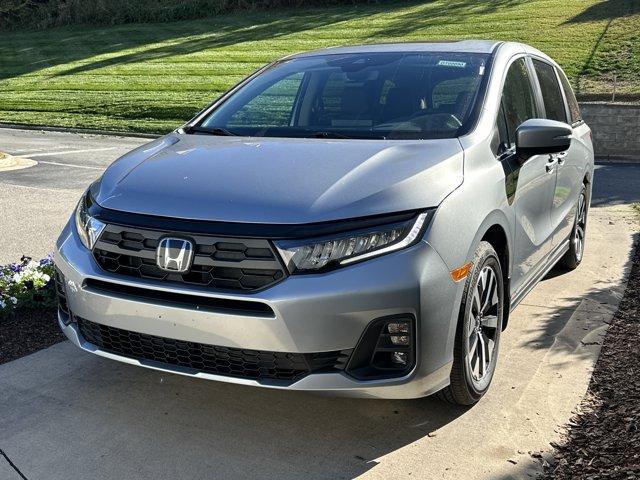new 2026 Honda Odyssey car, priced at $42,090
