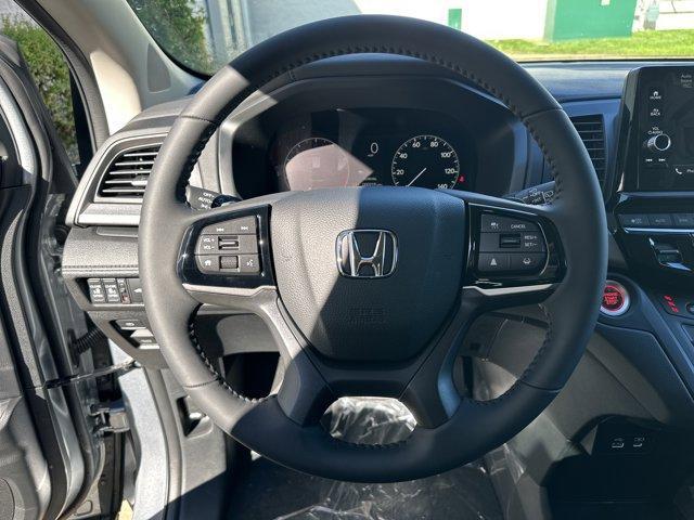 new 2026 Honda Odyssey car, priced at $42,090