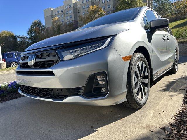 new 2026 Honda Odyssey car, priced at $42,090