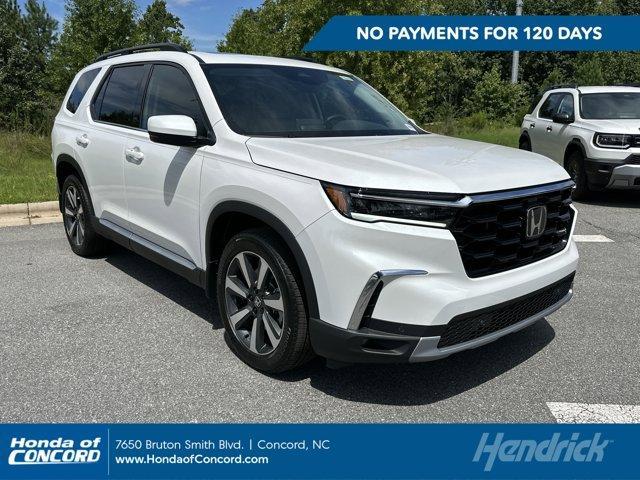 new 2025 Honda Pilot car, priced at $49,550