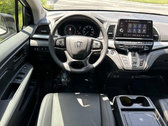 used 2025 Honda Odyssey car, priced at $43,892