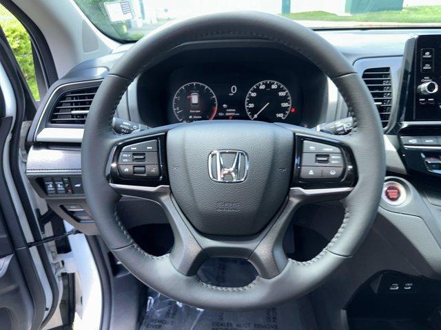 used 2025 Honda Odyssey car, priced at $43,892