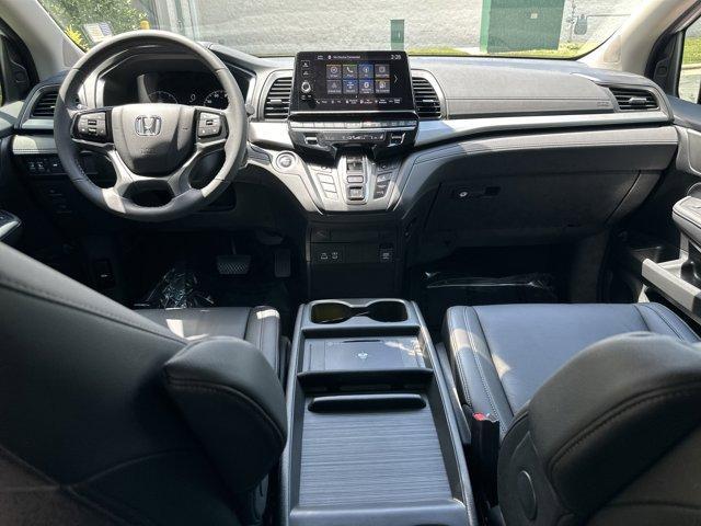 used 2025 Honda Odyssey car, priced at $43,892