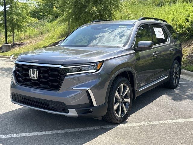 new 2025 Honda Pilot car, priced at $46,950