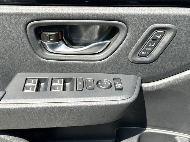 new 2025 Honda Pilot car, priced at $46,950
