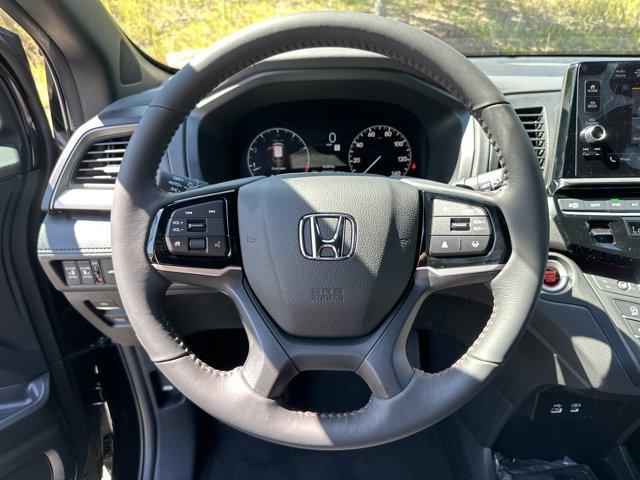 new 2026 Honda Odyssey car, priced at $43,190