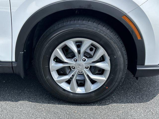 new 2025 Honda CR-V car, priced at $30,950