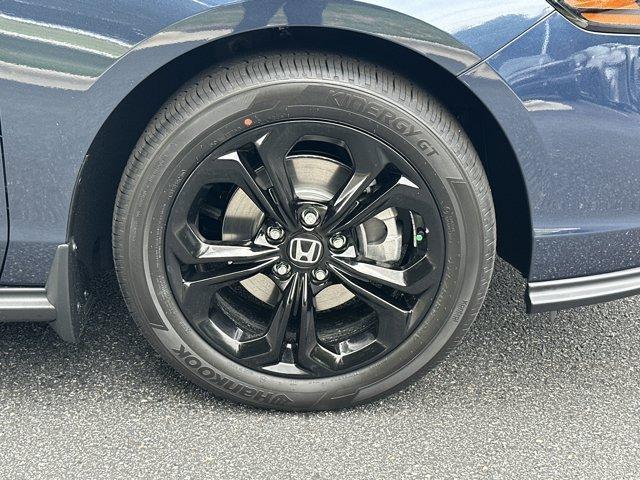 new 2025 Honda Accord car, priced at $30,960