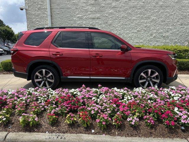 used 2024 Honda Pilot car, priced at $45,282