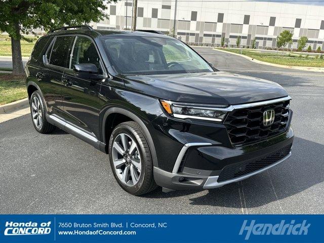 new 2025 Honda Pilot car, priced at $47,950