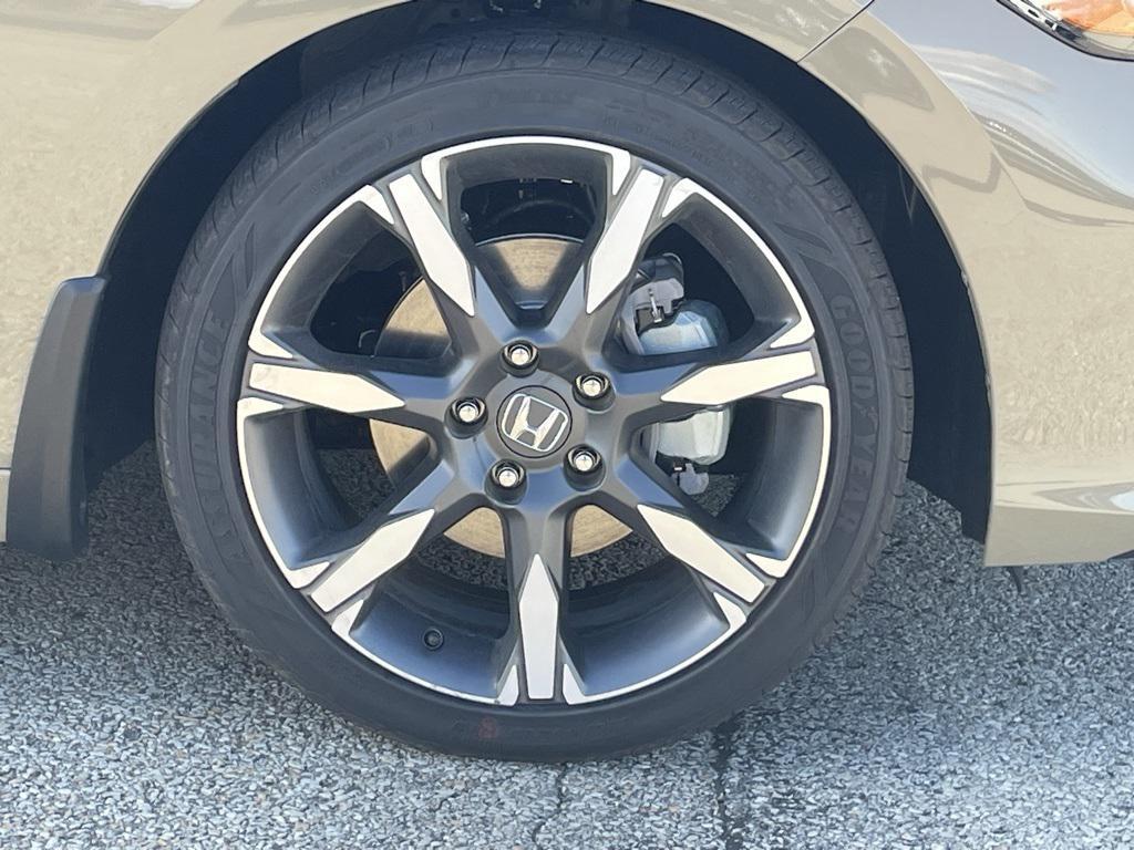 new 2026 Honda Civic Hybrid car, priced at $34,617