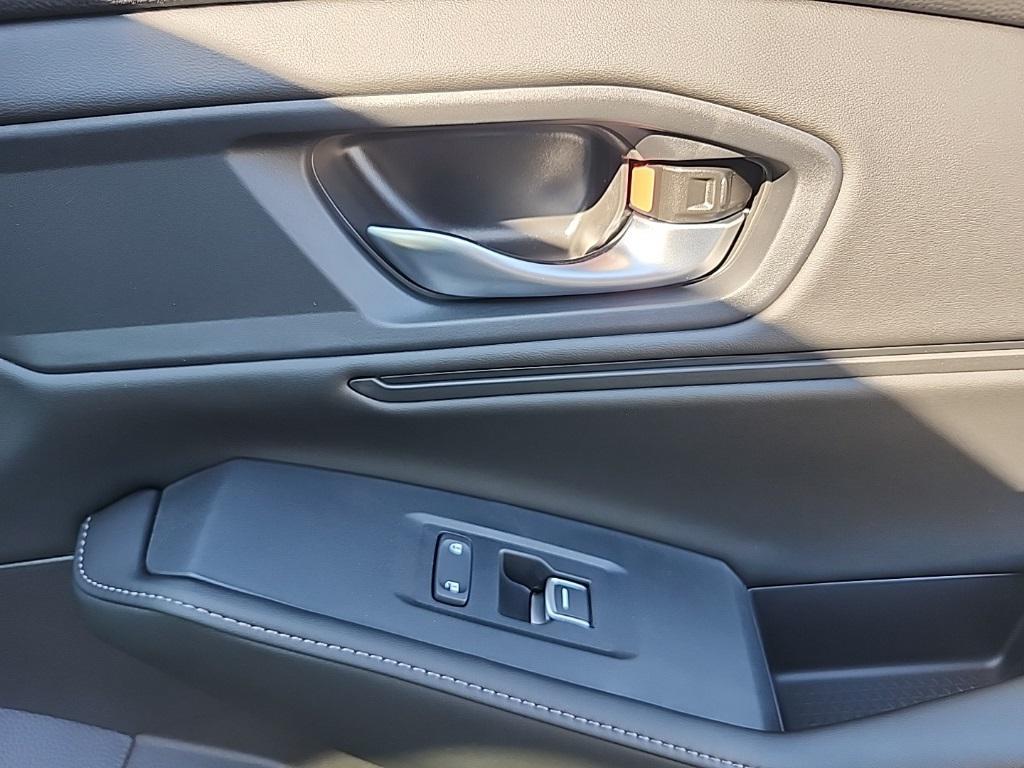 new 2025 Honda Accord Hybrid car, priced at $35,117