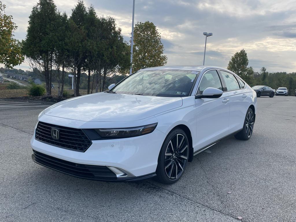 new 2025 Honda Accord Hybrid car, priced at $38,097