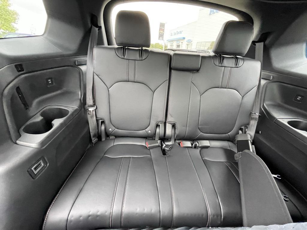 new 2025 Honda Pilot car, priced at $51,362