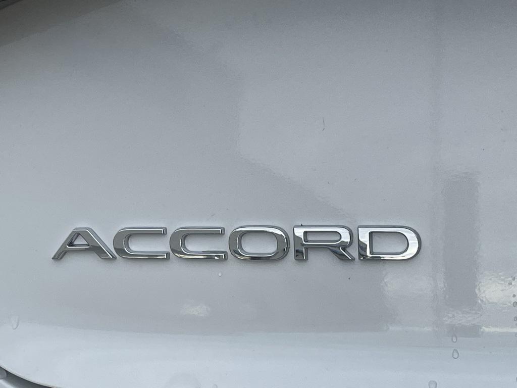 new 2025 Honda Accord Hybrid car, priced at $38,097