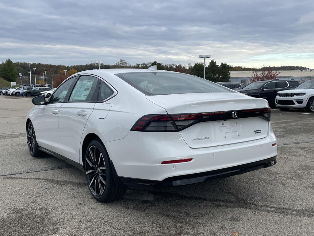 new 2025 Honda Accord Hybrid car, priced at $38,097