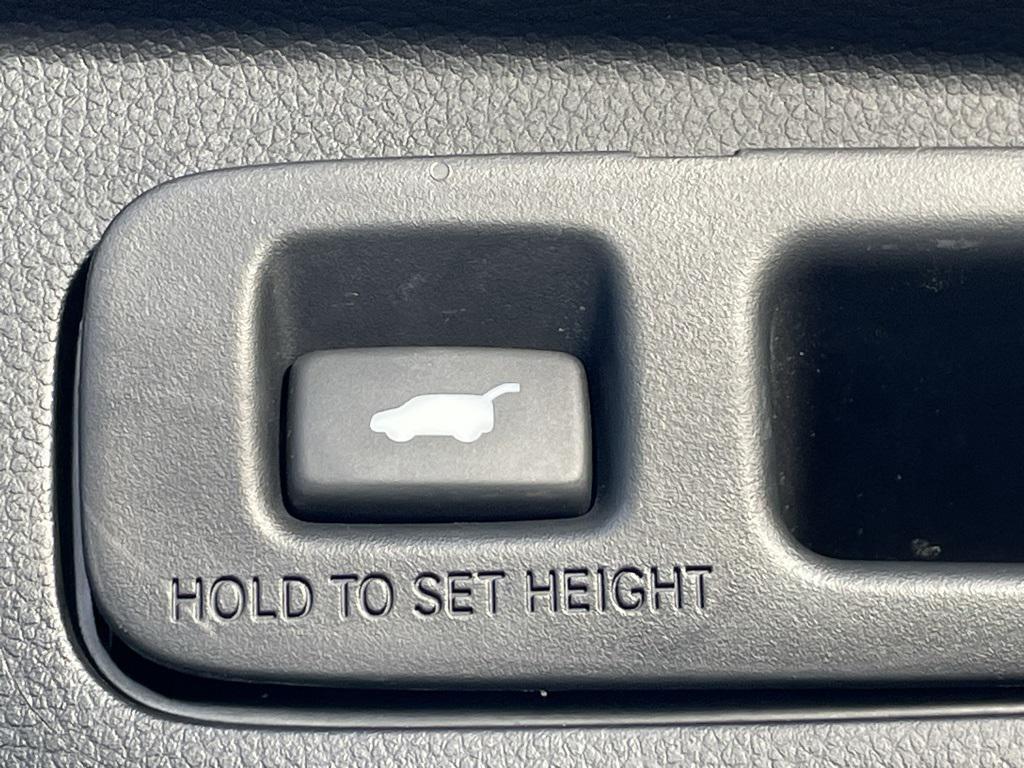 used 2023 Honda CR-V car, priced at $30,898