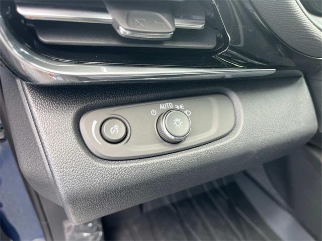 new 2025 Buick Envista car, priced at $30,721