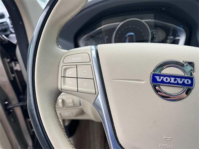 used 2015 Volvo XC60 car, priced at $14,414