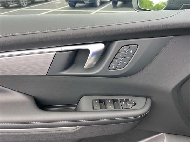 new 2025 Buick Enclave car, priced at $46,395