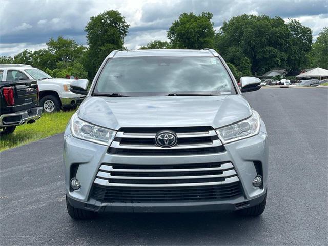 used 2019 Toyota Highlander car, priced at $23,995