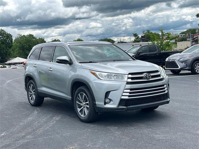 used 2019 Toyota Highlander car, priced at $23,995