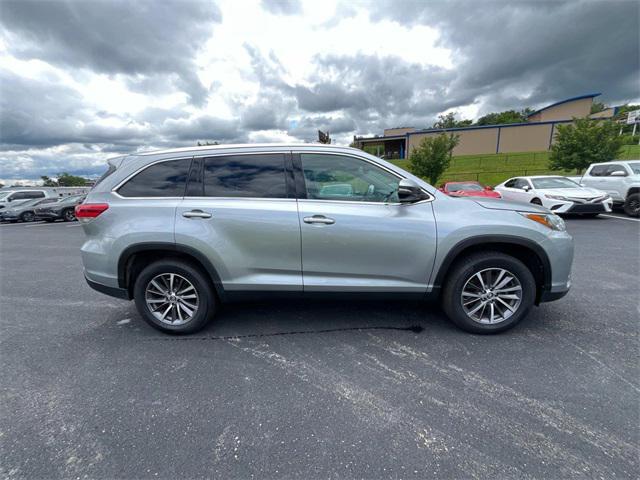 used 2019 Toyota Highlander car, priced at $23,995